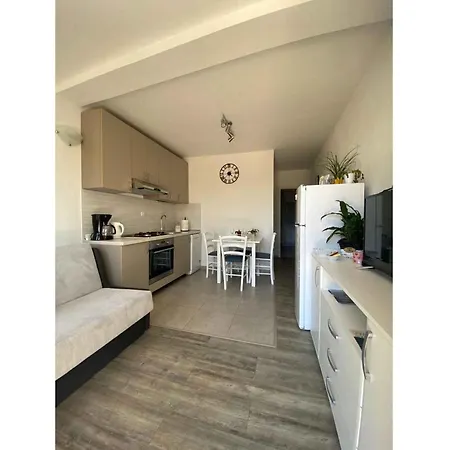 In Bristani - Sibenik Riviera 48514 Apartman *